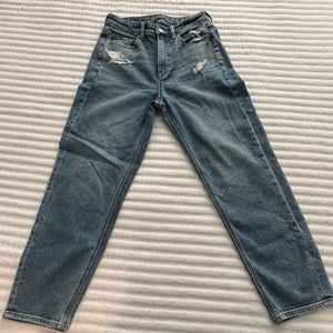 American Eagle mom jeans
